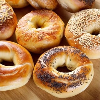1 Dozen Assorted Bagels